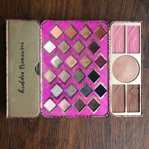Tarte Holiday Eyeshadow collector’s set